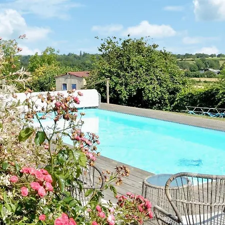 2 Bedroom Gorgeous In Verruyes