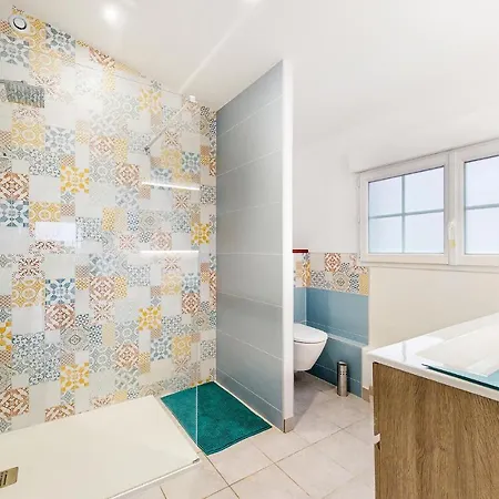 فندق 2 Bedroom Gorgeous In 3*