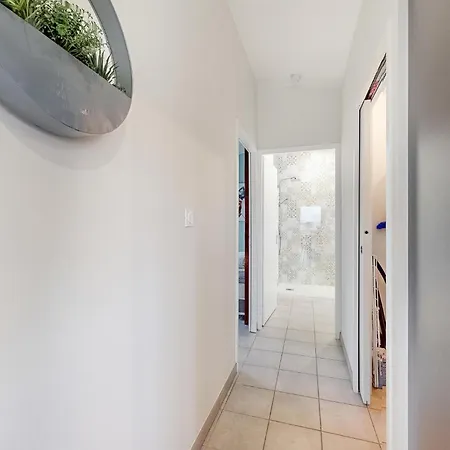 2 Bedroom Gorgeous In